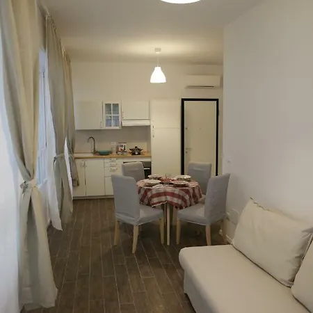 Apartamento Molina Bolonia